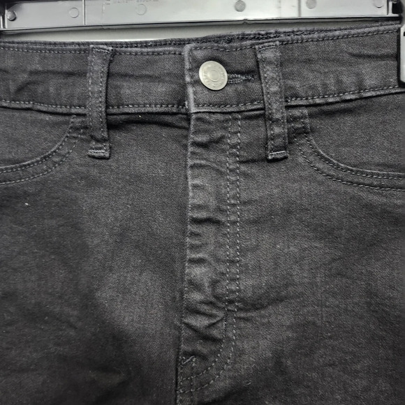 Wild fable women's highest rise shorts size 6 black - Picture 2 of 7